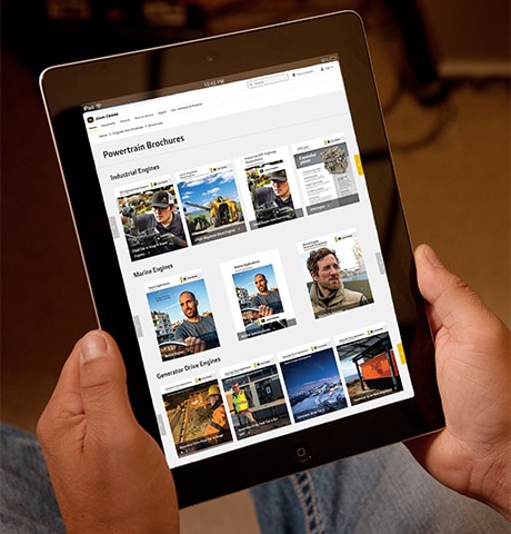 Página web de folletos del tren de fuerza de John Deere en un ipad