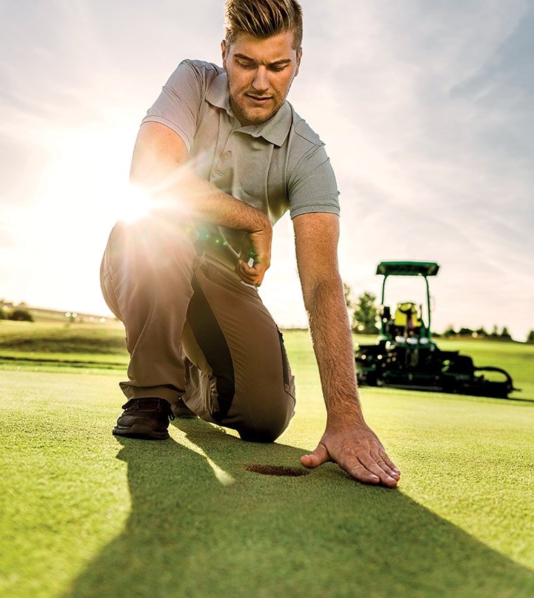 Trabajo. Mejor que nunca. Equipamiento de golf y deportes