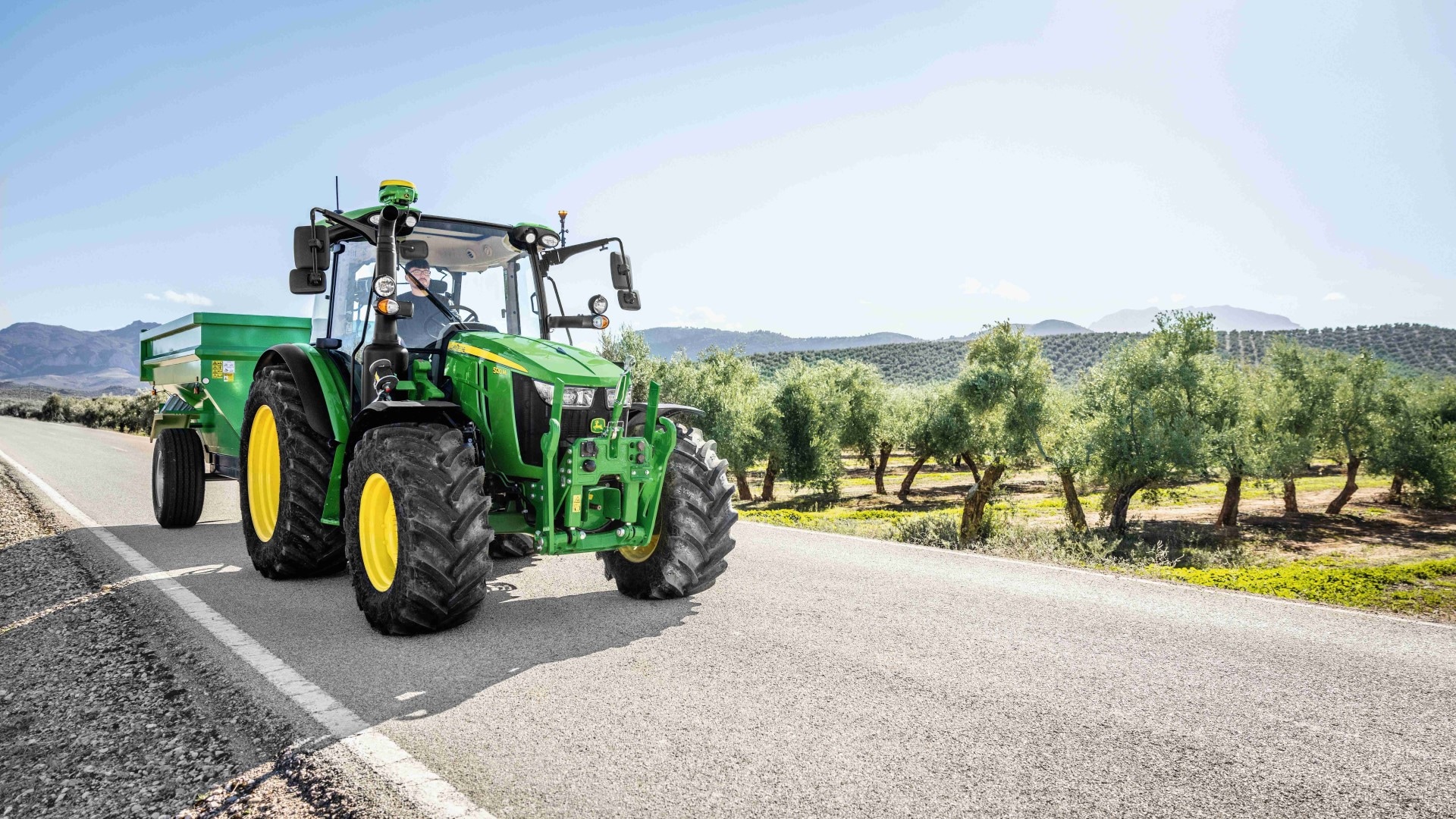 John Deere Nuevo 5M