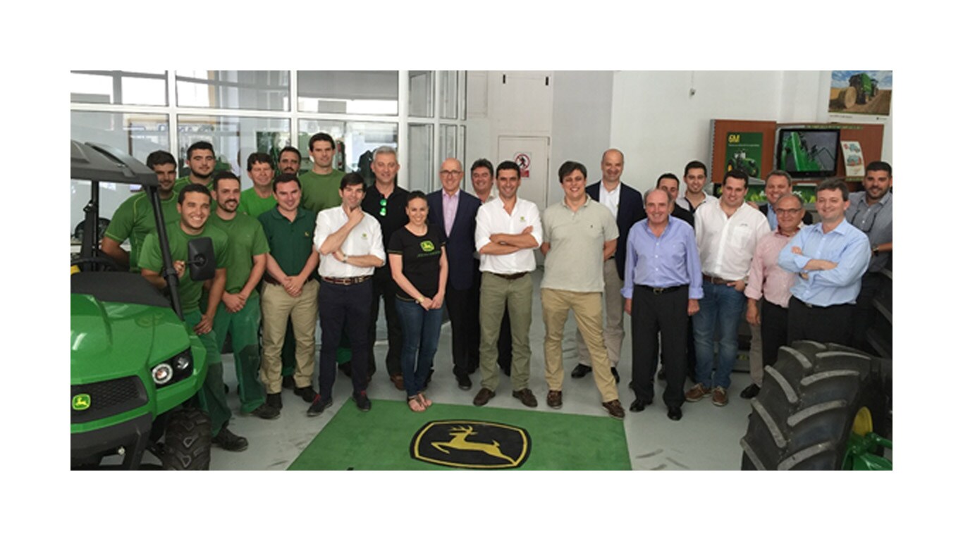 John Deere premia al concesionario Masur Agrícola, S.L.U. por su plan de marketing de posventa