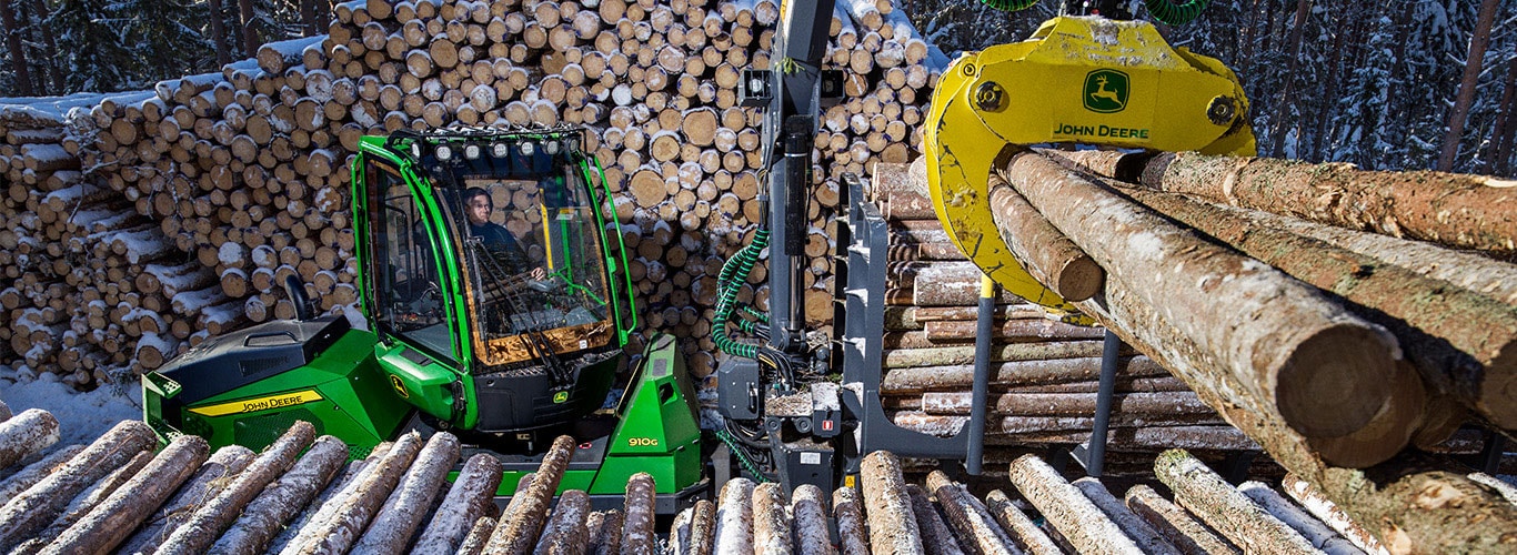 John Deere Grapples