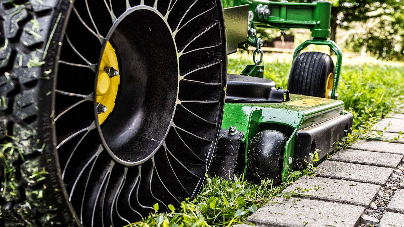 Neumáticos radiales sin aire Michelin X Tweel Turf (opcionales)