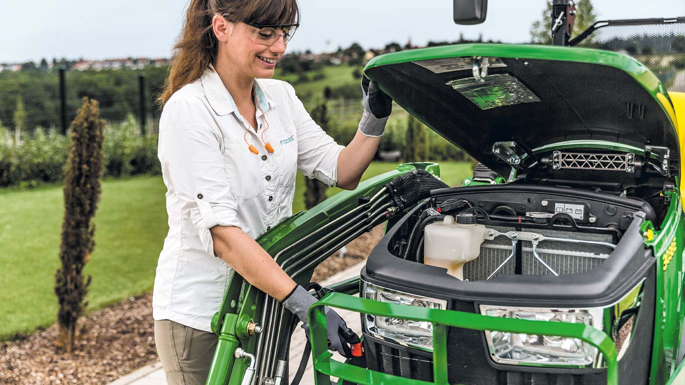 Easy lift bonnet