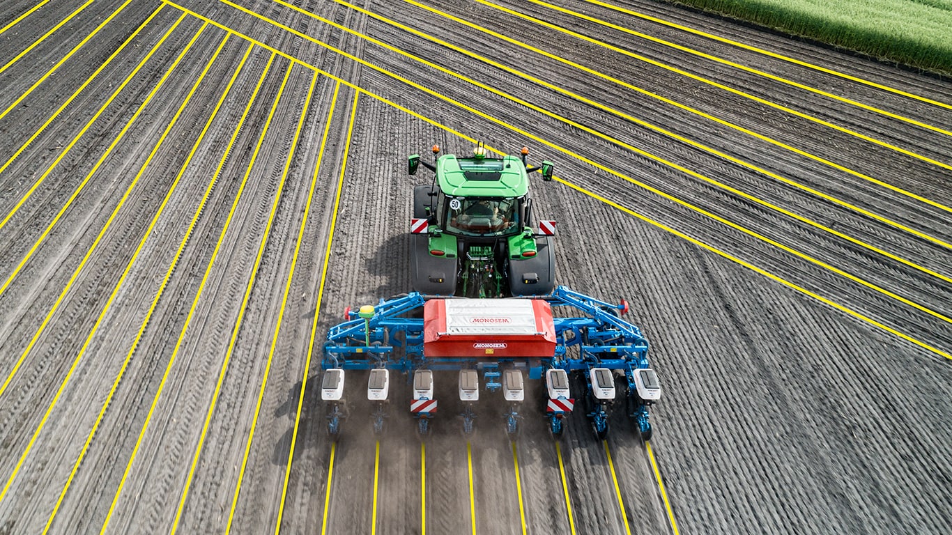 Vista superior de los tractores John deere AutoPath