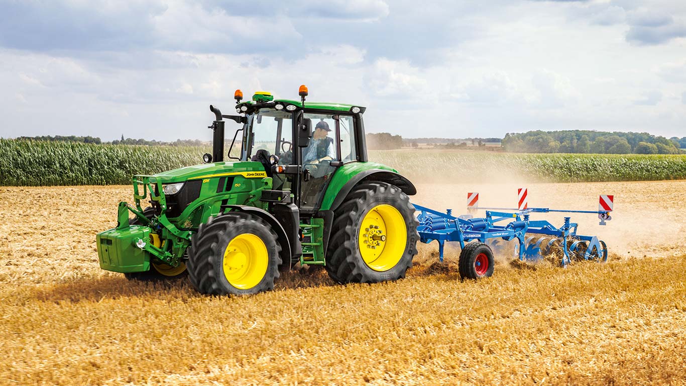 Tractor 6M de 4 cilindros